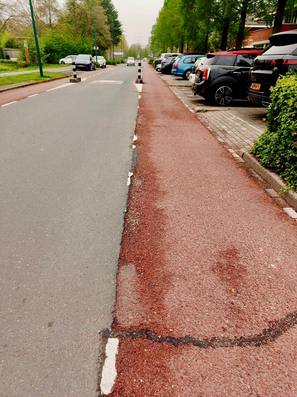 Afbeelding van slecht wegdek fietstrook naar Lange Voort